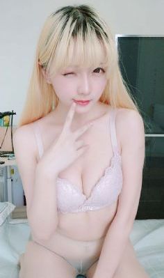 女大学生的沙龙服务